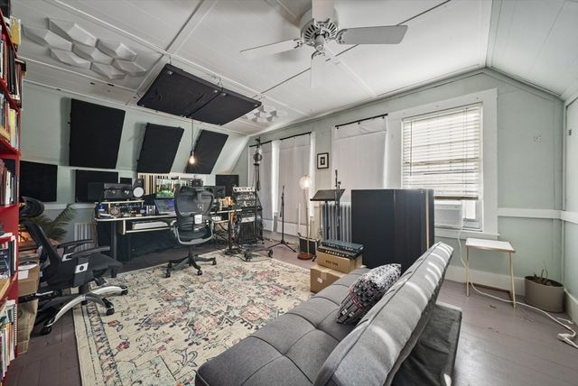 47 Salem St, Haverhill, MA 01835