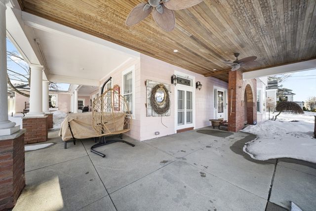 47 Salem St, Haverhill, MA 01835