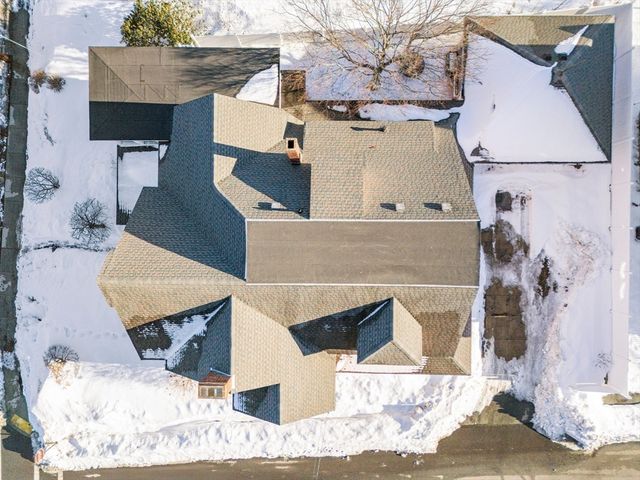 47 Salem St, Haverhill, MA 01835