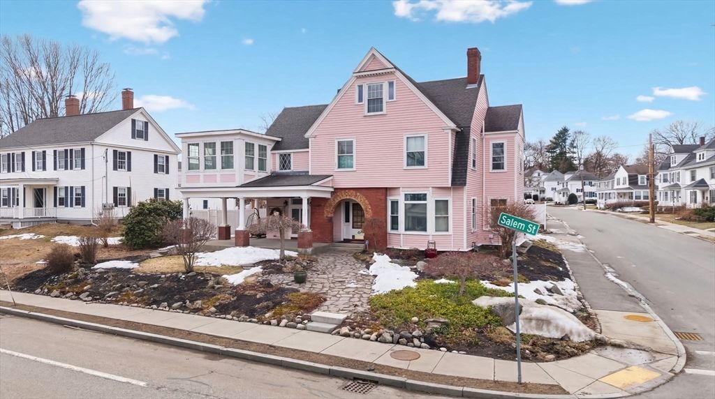 47 Salem St, Haverhill, MA 01835