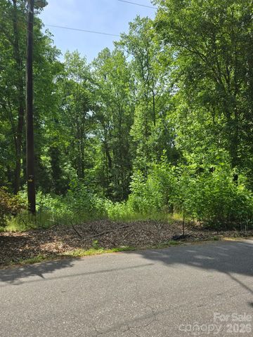 212 Montgomery Drive, Statesville, NC 28625