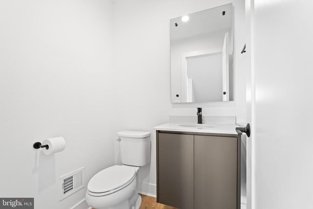 5502 TOPAZ LN, Bethesda, MD 20816