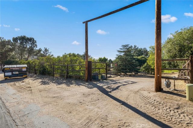 31735 Indian Oak, Acton, CA 93510