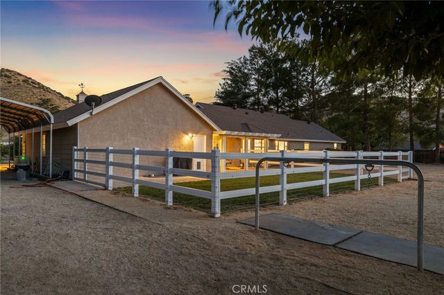 31735 Indian Oak, Acton, CA 93510