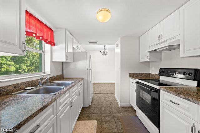 2976 Ribbon CT, Fort Myers, FL 33905