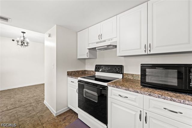 2976 Ribbon CT, Fort Myers, FL 33905