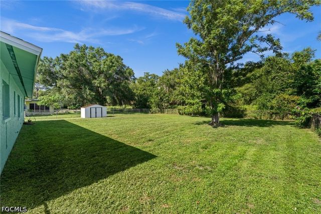 2976 Ribbon CT, Fort Myers, FL 33905