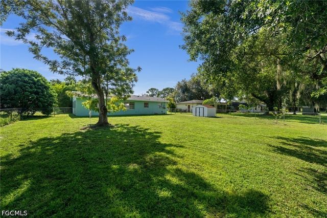 2976 Ribbon CT, Fort Myers, FL 33905