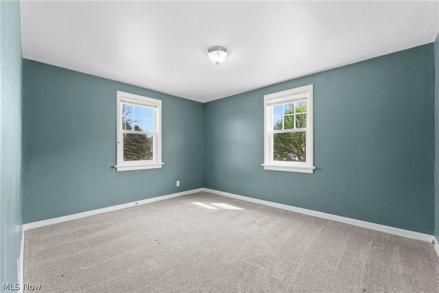 1618 Hobart Avenue NE, Massillon, OH 44646