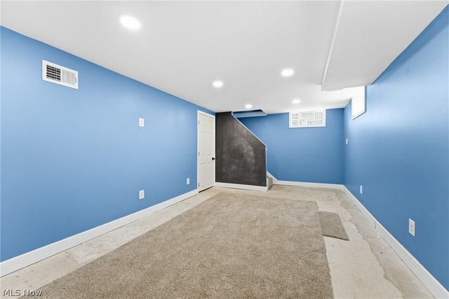 1618 Hobart Avenue NE, Massillon, OH 44646