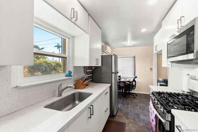 4020 22 Front St, San Diego, CA 92103