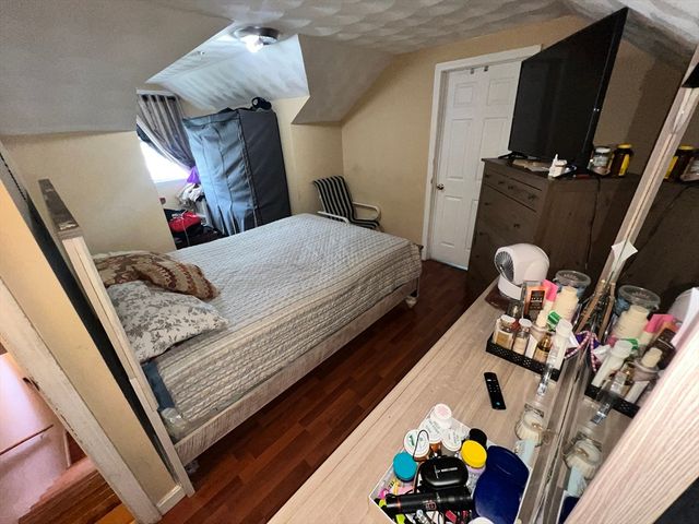 164 Union St 164, Lawrence, MA 01841