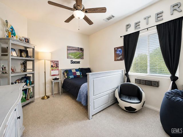 10406 Pepperwood Drive, Bakersfield, CA 93311