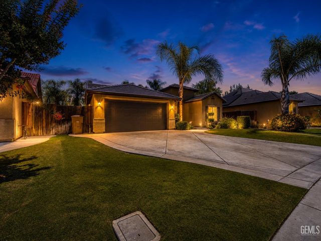 10406 Pepperwood Drive, Bakersfield, CA 93311
