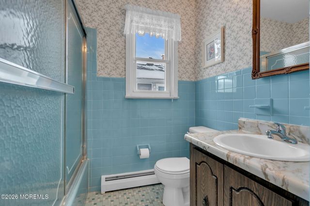 62 Scarborough Place, Toms River, NJ 08757