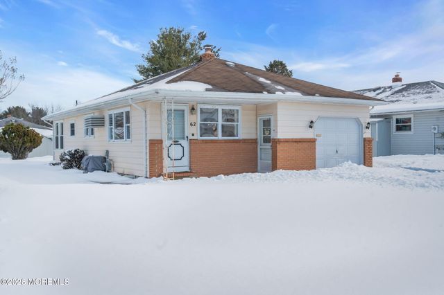 62 Scarborough Place, Toms River, NJ 08757