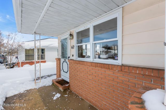 62 Scarborough Place, Toms River, NJ 08757