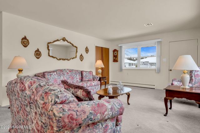 62 Scarborough Place, Toms River, NJ 08757