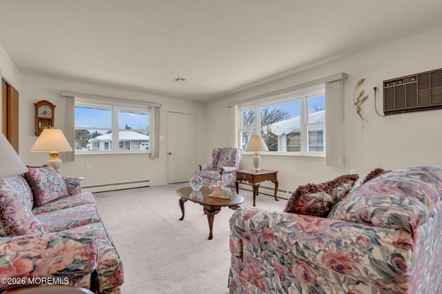 62 Scarborough Place, Toms River, NJ 08757