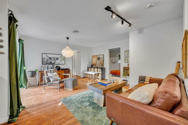 821 WOODS COURT, Maitland, FL 32751