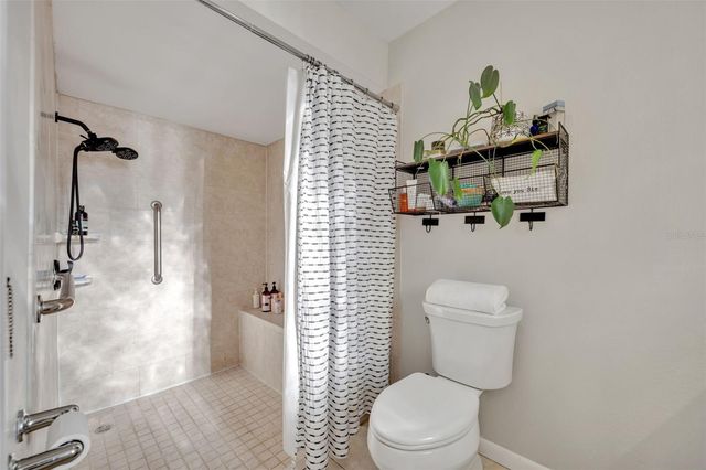 821 WOODS COURT, Maitland, FL 32751