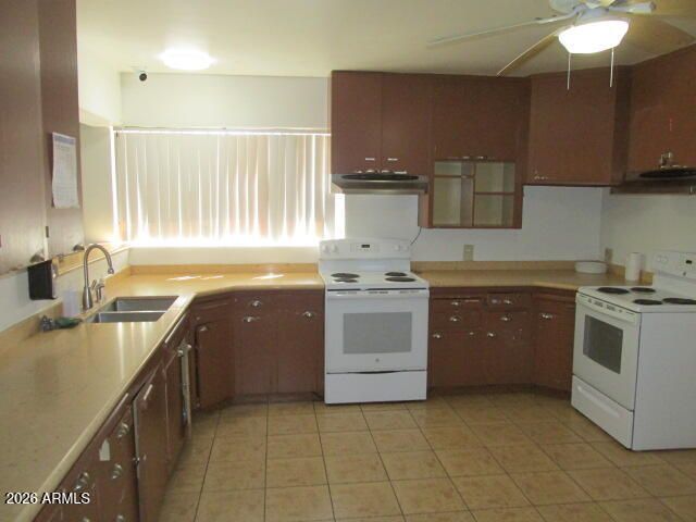 901 E UNIVERSITY Drive, Mesa, AZ 85203