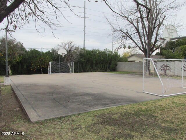 901 E UNIVERSITY Drive, Mesa, AZ 85203