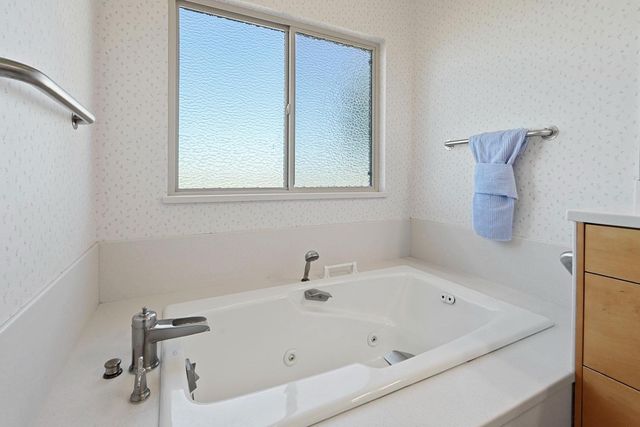 6120 Eschinger Rd, Elk Grove, CA 95757