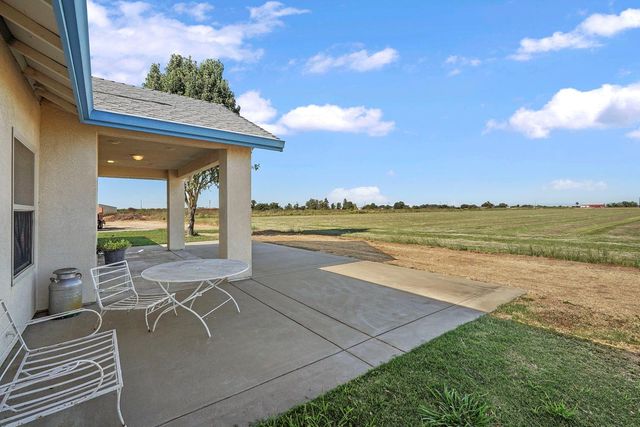 6120 Eschinger Rd, Elk Grove, CA 95757