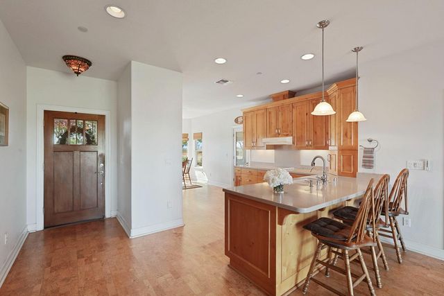 6120 Eschinger Rd, Elk Grove, CA 95757