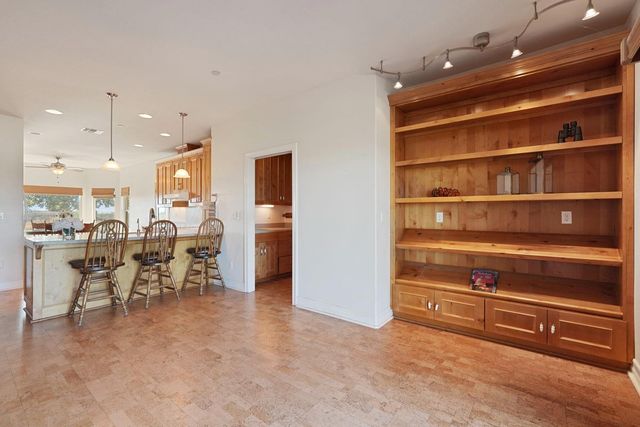 6120 Eschinger Rd, Elk Grove, CA 95757