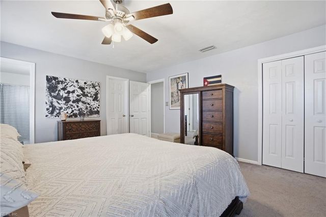 629 Creekwood Dr, Chesapeake, VA 23323