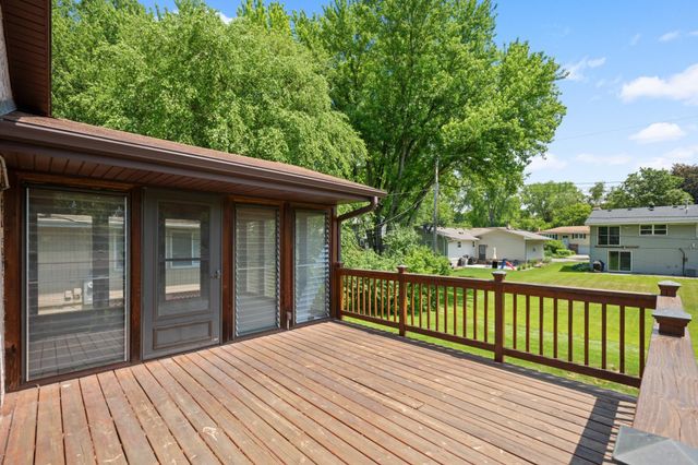 3248 Brunswick Avenue N, Crystal, MN 55422