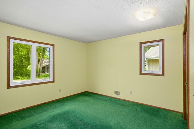 3248 Brunswick Avenue N, Crystal, MN 55422