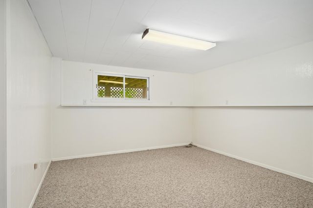 3248 Brunswick Avenue N, Crystal, MN 55422