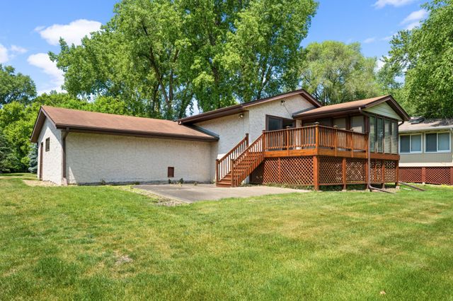 3248 Brunswick Avenue N, Crystal, MN 55422