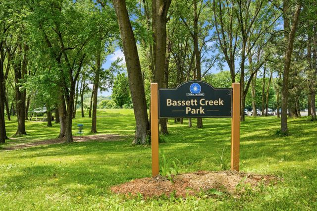 3248 Brunswick Avenue N, Crystal, MN 55422