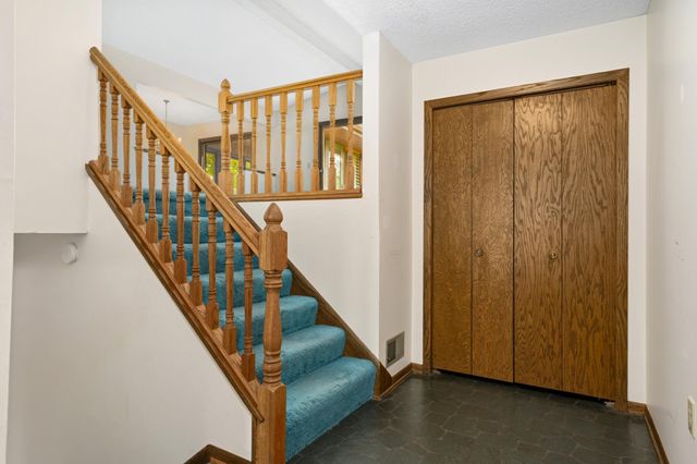 3248 Brunswick Avenue N, Crystal, MN 55422