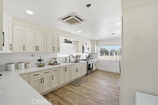 1163 Smith, Adelanto, CA 92301