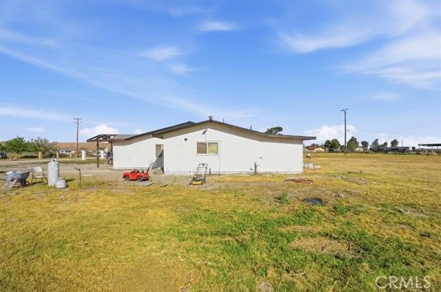 1163 Smith, Adelanto, CA 92301