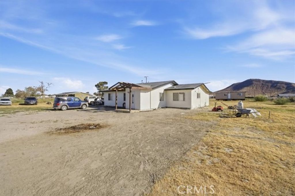 1163 Smith, Adelanto, CA 92301