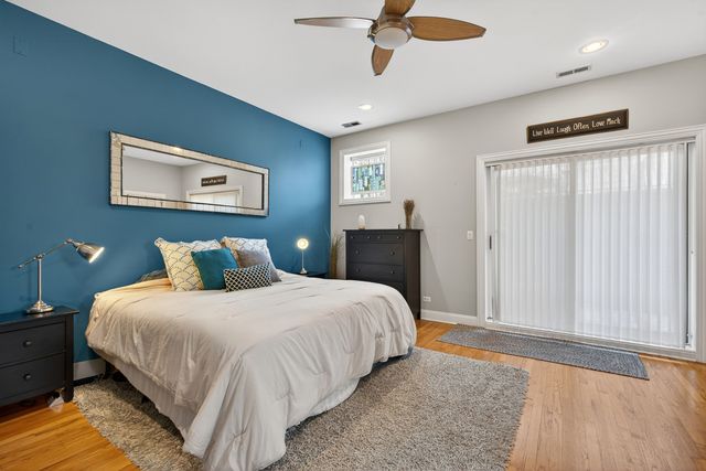 4341 N Mozart Street 1, Chicago, IL 60618