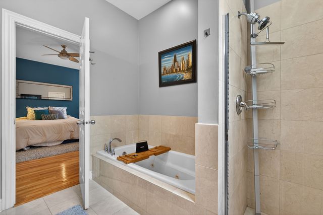4341 N Mozart Street 1, Chicago, IL 60618