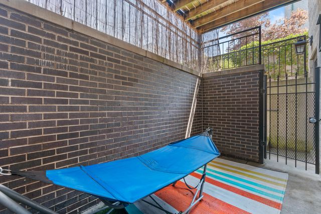 4341 N Mozart Street 1, Chicago, IL 60618