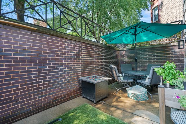 4341 N Mozart Street 1, Chicago, IL 60618
