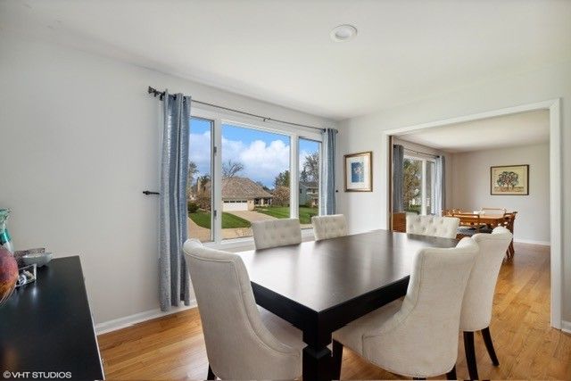 47 W Stone Avenue, Lake Forest, IL 60045