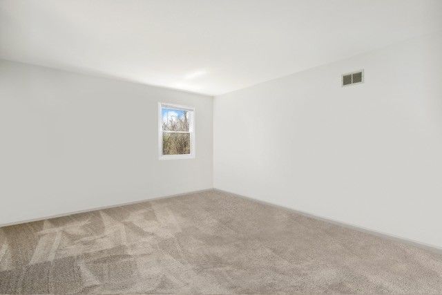 47 W Stone Avenue, Lake Forest, IL 60045