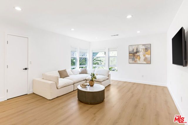 1342 S Ogden Drive, Los Angeles, CA 90019