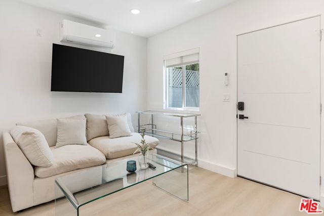 1342 S Ogden Drive, Los Angeles, CA 90019