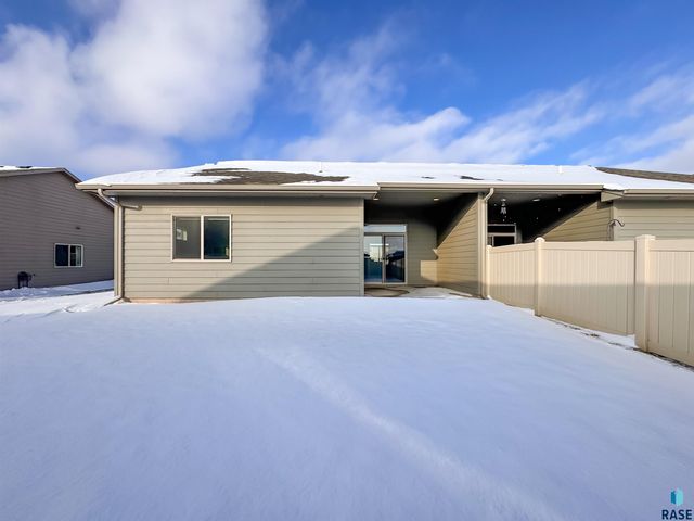 3405 E Bison Trl Trail, Sioux Falls, SD 57108